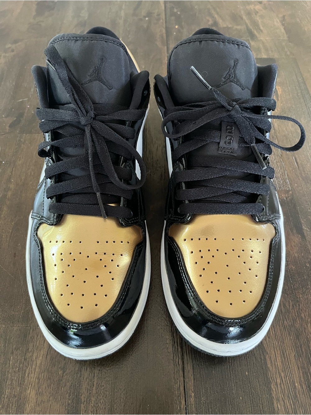 Air Jordan 1 Low Gold Toe - Picture 3 of 7